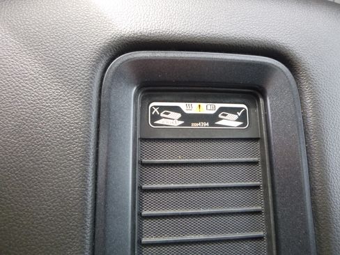 Used 2017 Chevrolet Silverado 1500 LTZ Z71 image 33