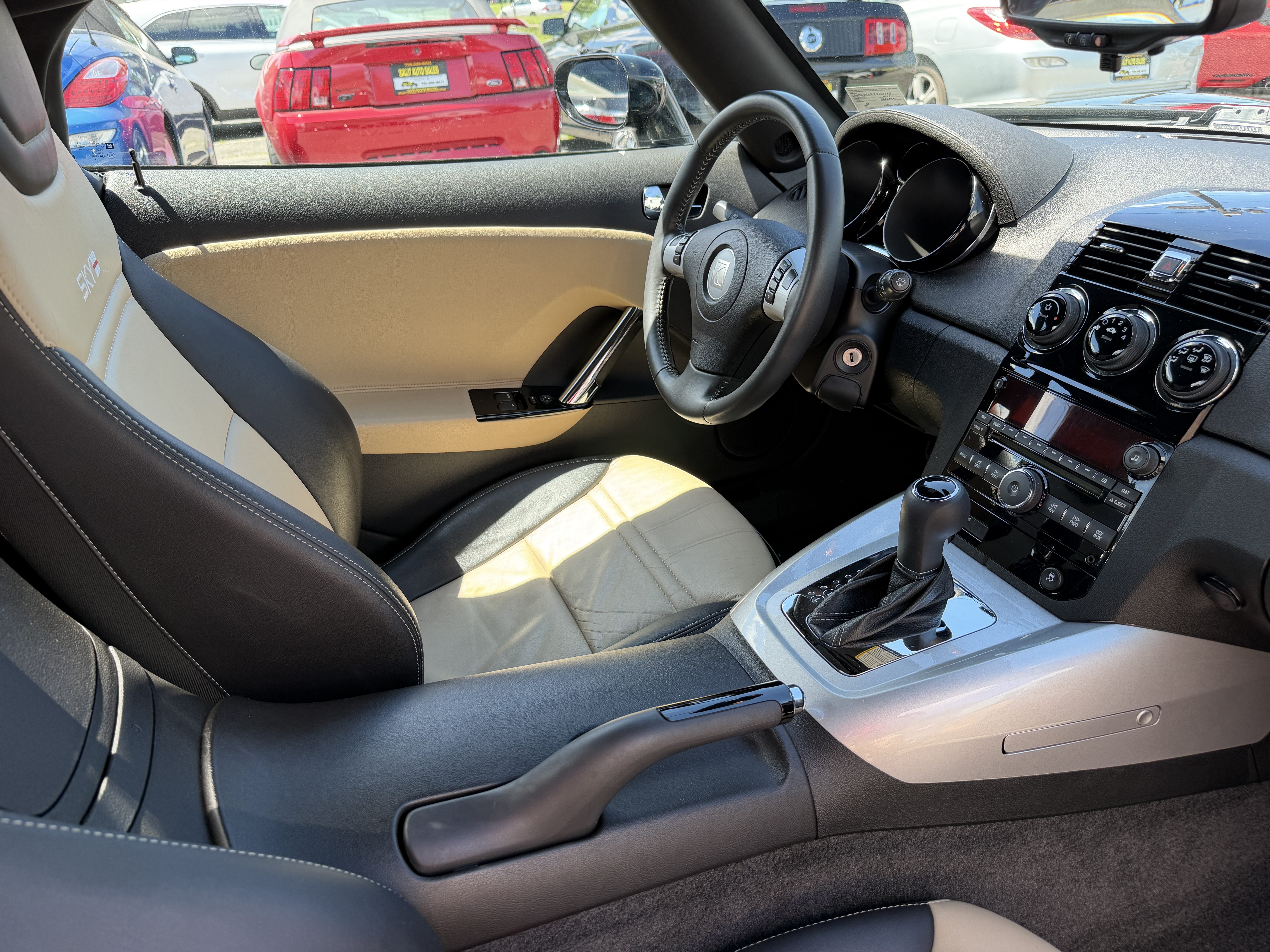 Used 2007 Saturn Sky Red Line RWD image 15