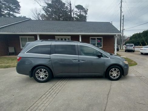 Used 2012 Honda Odyssey EX-L image 8