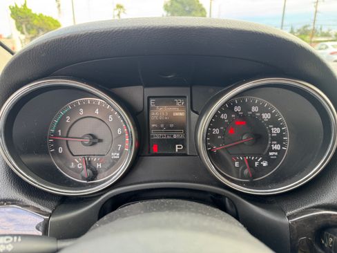 Used 2012 Jeep Grand Cherokee Altitude image 28