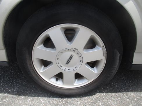 Used 2004 Lincoln LS image 14