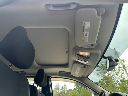 Used 2012 Jeep Grand Cherokee Laredo image 15