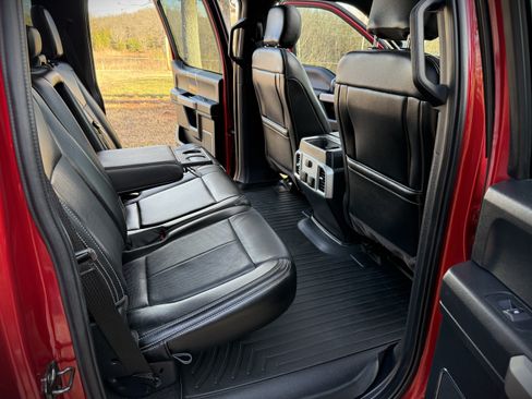 Used 2019 Ford F150 Lariat image 28