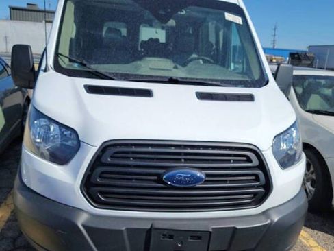 Used 2019 Ford Transit 350 XL image 3