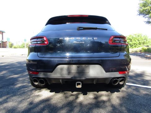 Used 2018 Porsche Macan Sport Edition AWD/4WD image 4