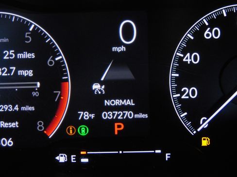 Used 2025 Honda Civic Sport image 27