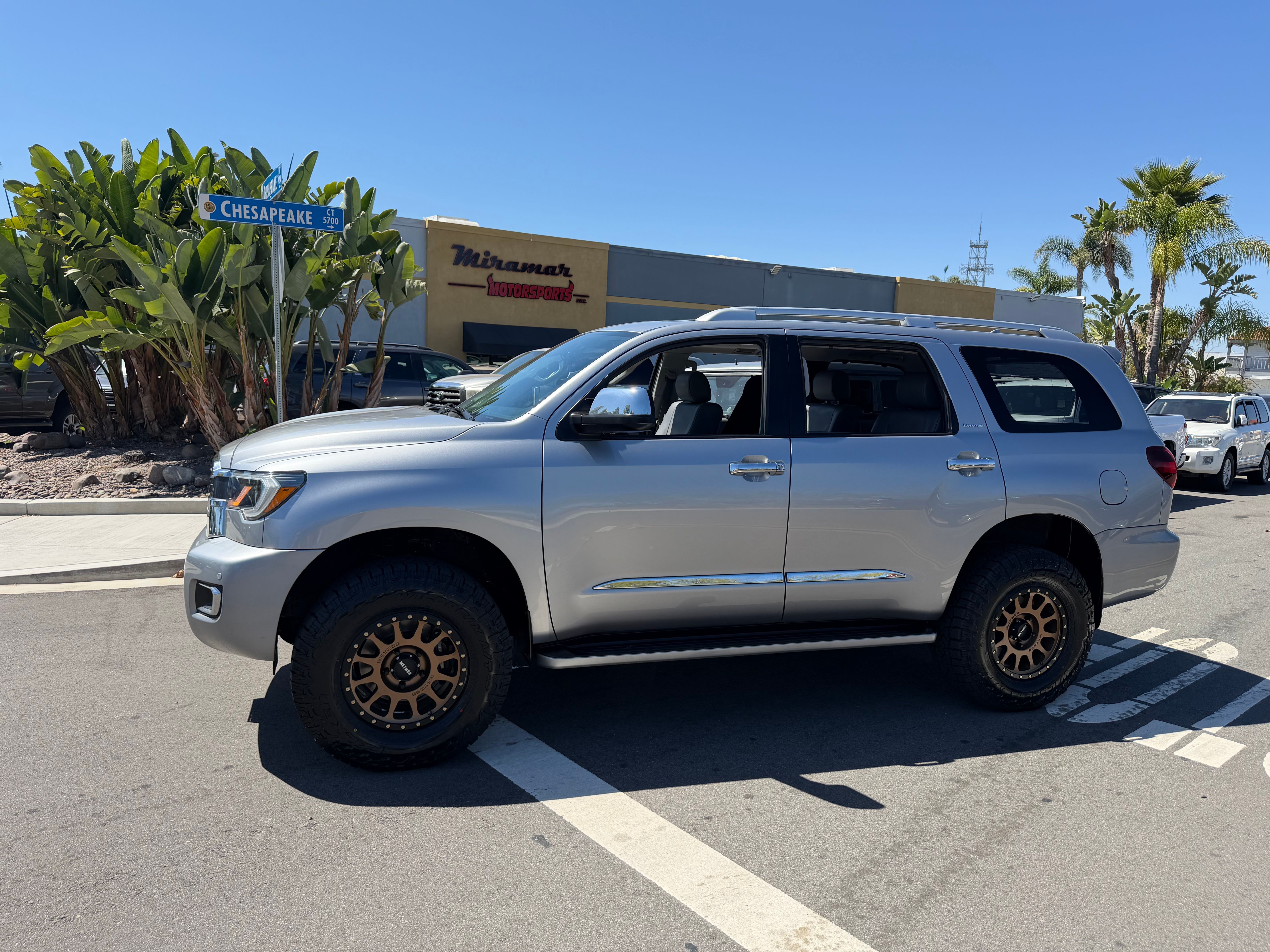 Used 2018 Toyota Sequoia Limited AWD/4WD image 16
