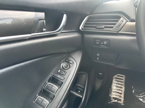 Used 2022 Honda Accord Sport image 15