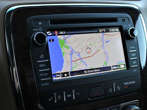 Used 2015 Buick Enclave Premium image 31