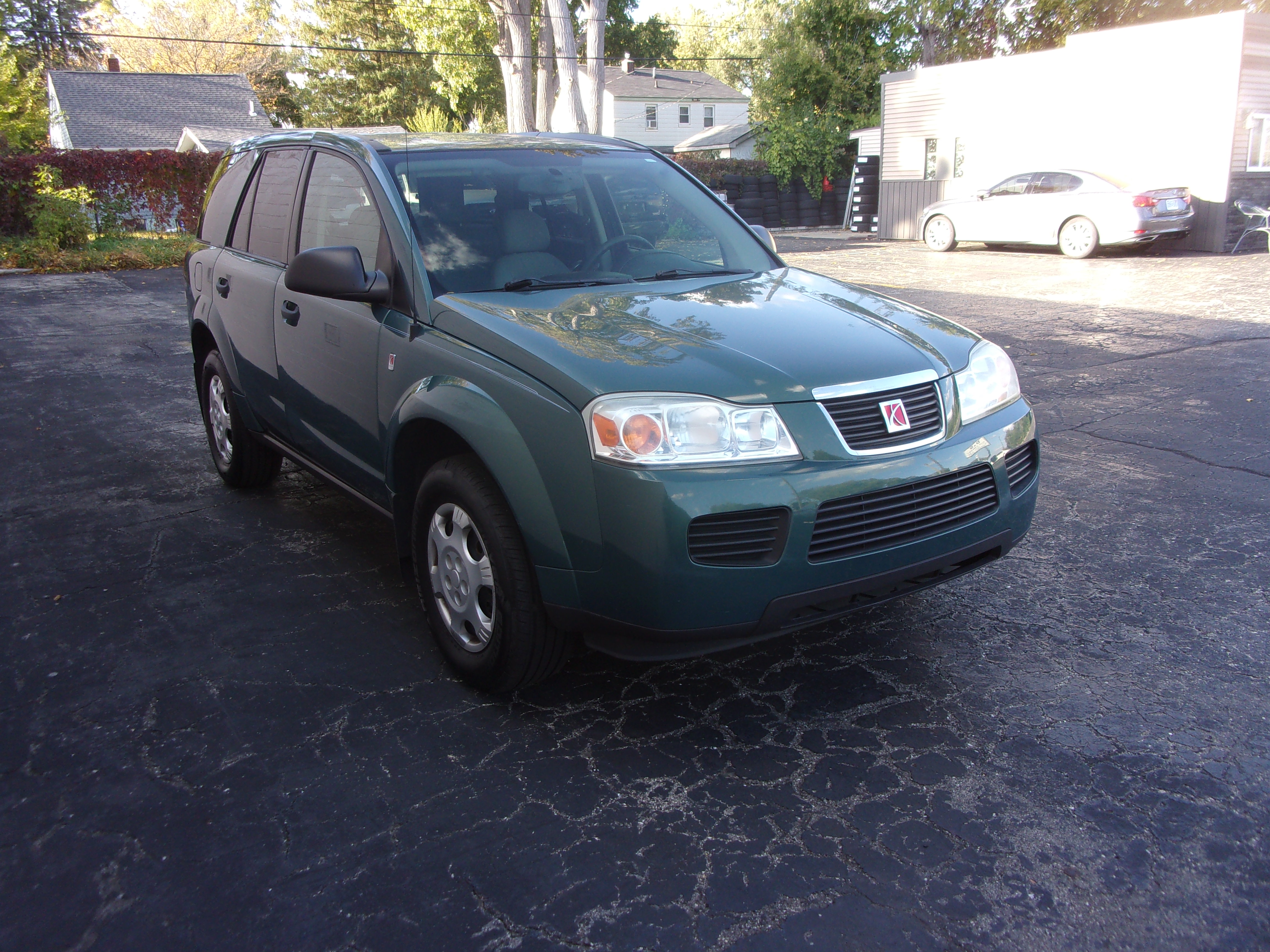 Used 2006 Saturn Vue 2WD image 3