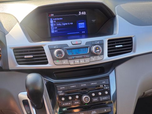 Used 2011 Honda Odyssey EX-L image 23