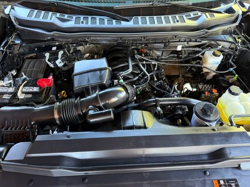 Used 2024 Ford F350 4x4 Crew Cab Super Duty image 20