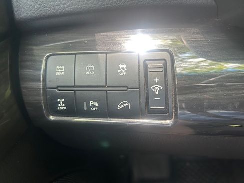 Used 2011 Kia Sorento AWD LX image 13