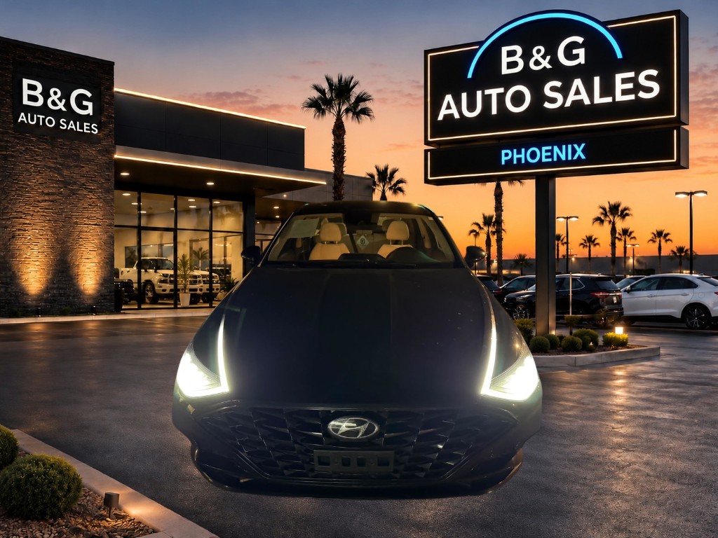 Used 2023 Hyundai Sonata SEL FWD image 2