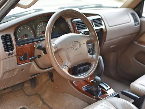 Used 2000 Toyota 4Runner Limited AWD/4WD image 47