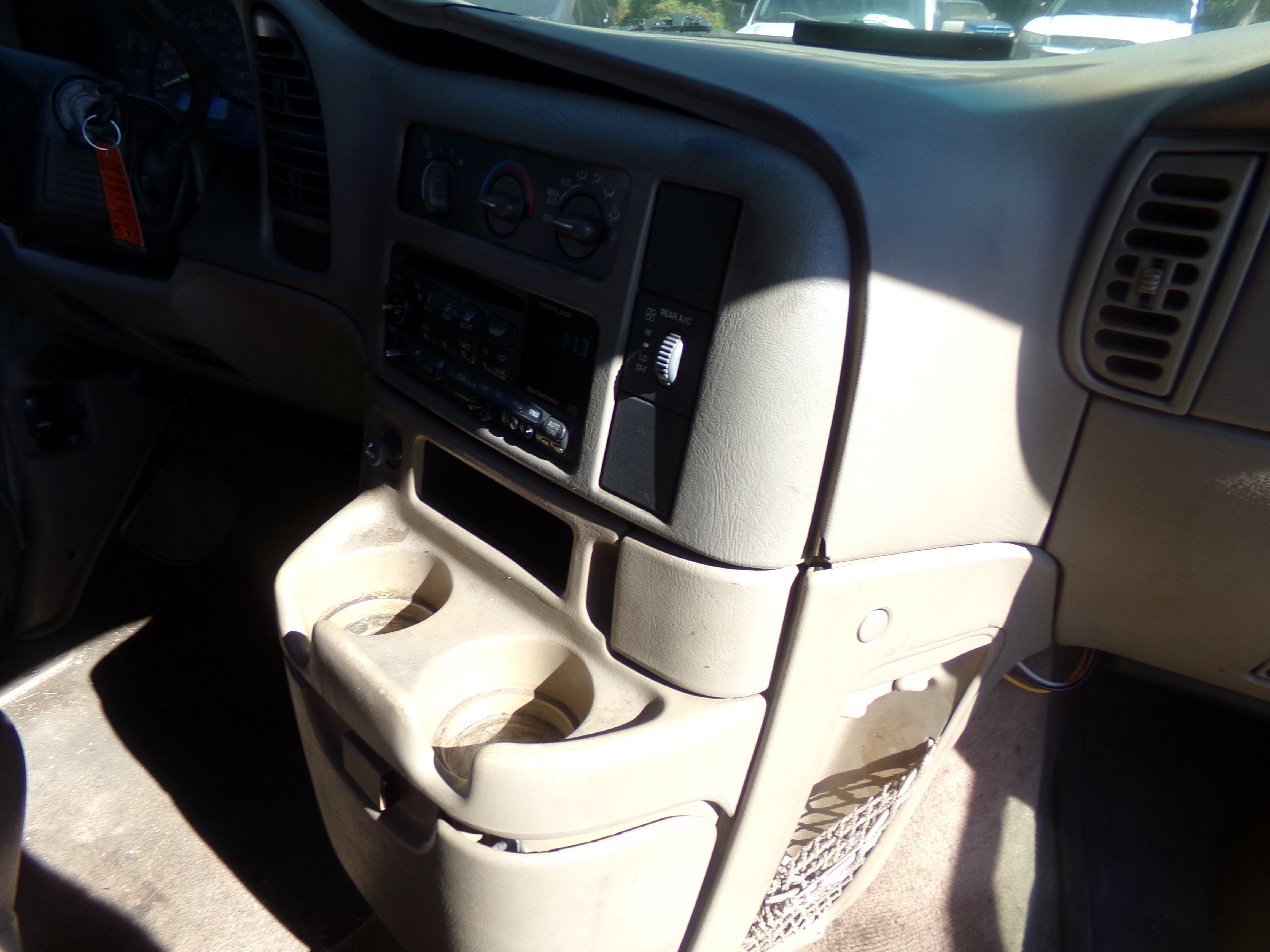 Used 1999 GMC Safari Passenger RWD image 13