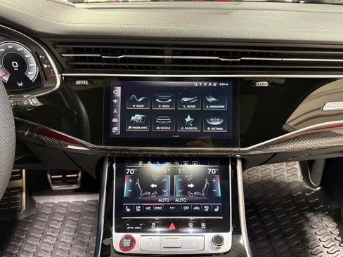 Used 2023 Audi SQ8 Prestige AWD/4WD image 25