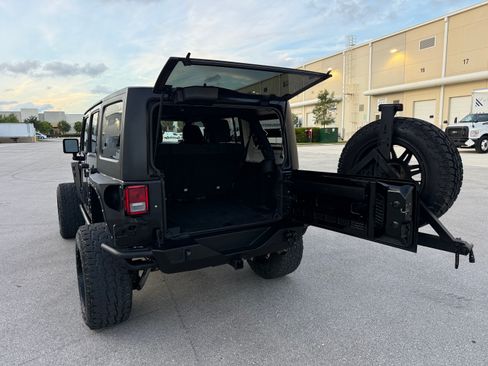 Used 2015 Jeep Wrangler 4WD Unlimited Sport image 48