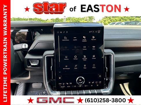 New 2025 GMC Yukon XL Denali image 20