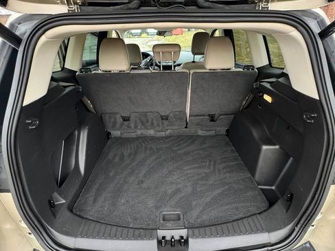 Used 2018 Ford Escape SEL image 15