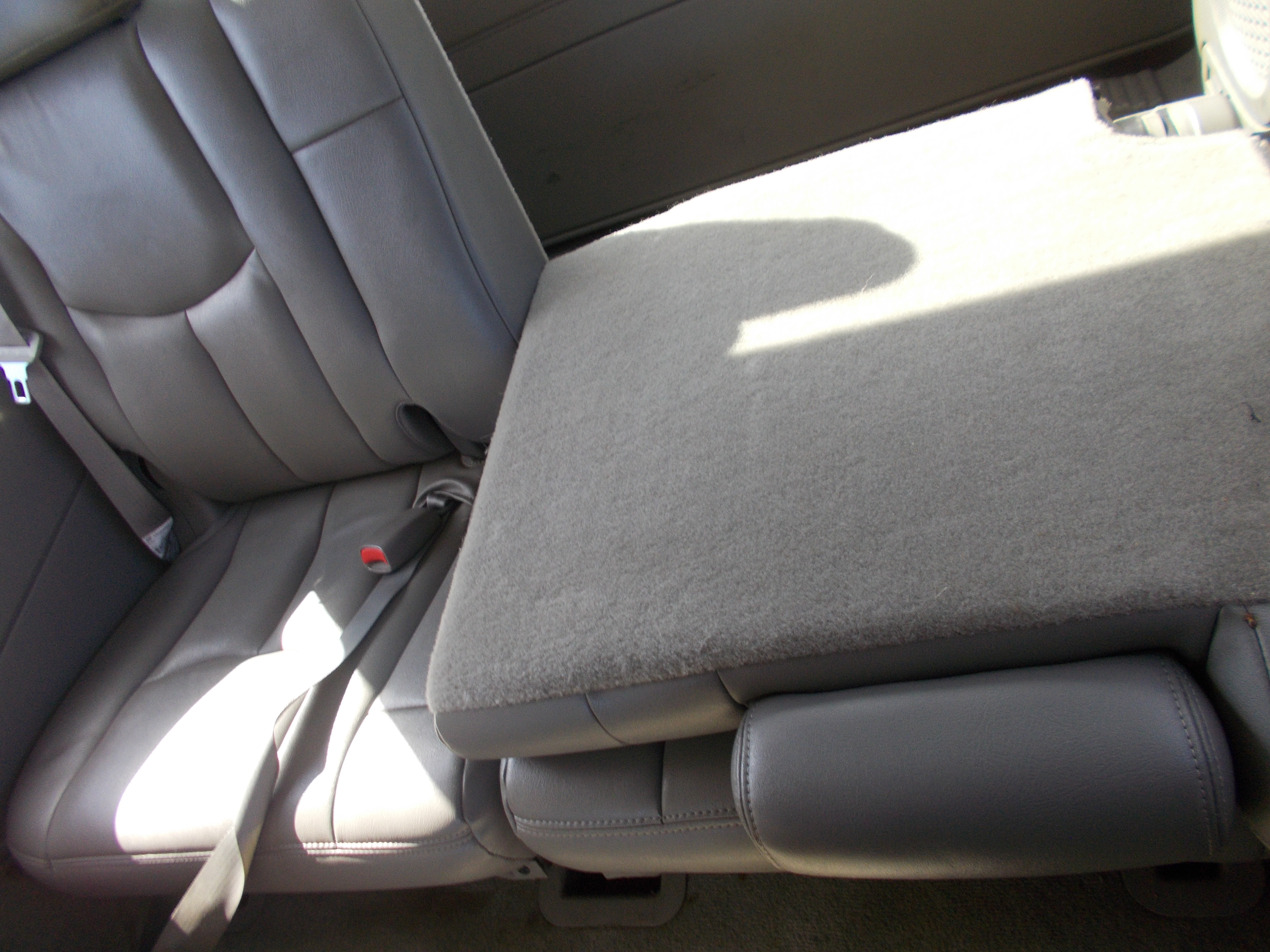 Used 2004 Chevrolet Tahoe 4WD image 10
