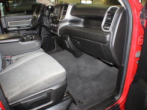 Used 2019 RAM 2500 Big Horn image 17