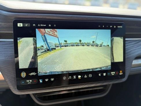 Used 2023 Rivian R1T Adventure image 22