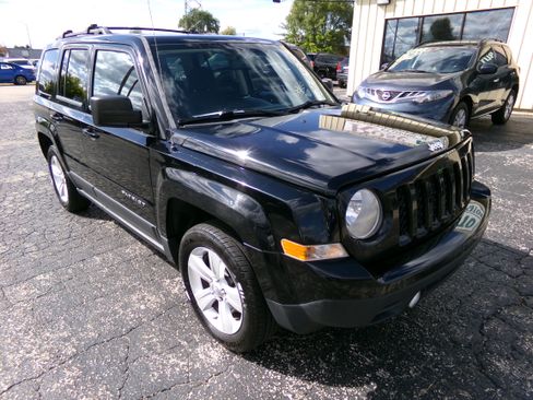 Used 2014 Jeep Patriot Latitude image 7