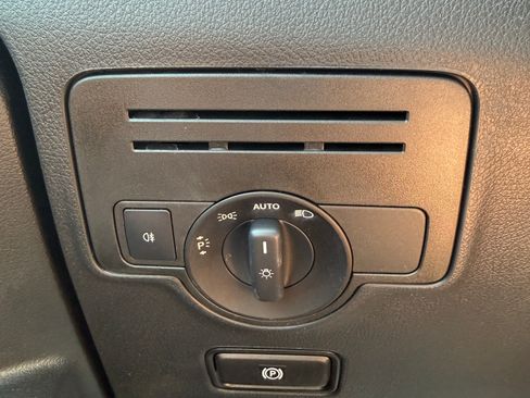 Used 2018 Mercedes-Benz Metris image 10