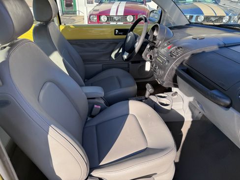 Used 2005 Volkswagen Beetle GLS image 14