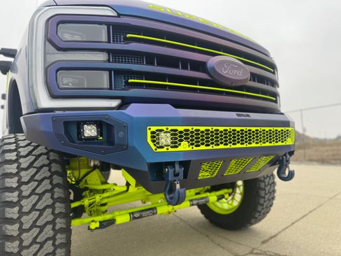 Used 2025 Ford F350 Platinum image 4