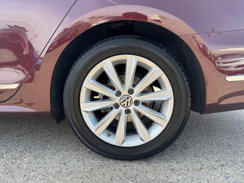 Used 2012 Volkswagen Passat 2.5 SEL image 14