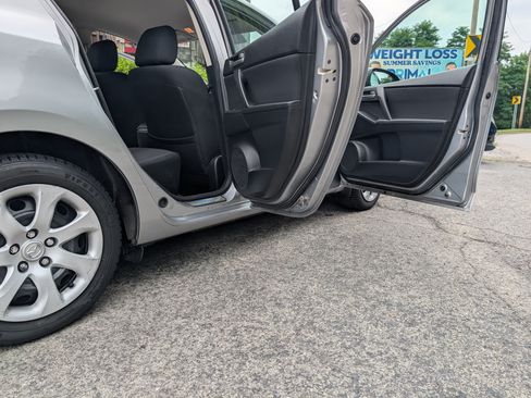 Used 2013 MAZDA MAZDA3 i Sport Sedan FWD image 10