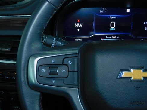 Used 2023 Chevrolet Tahoe LT image 30