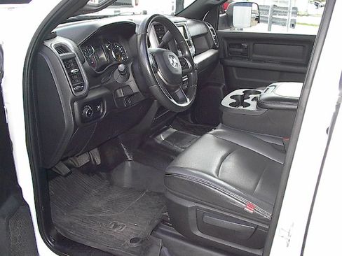 Used 2022 RAM 2500 Tradesman RWD image 15