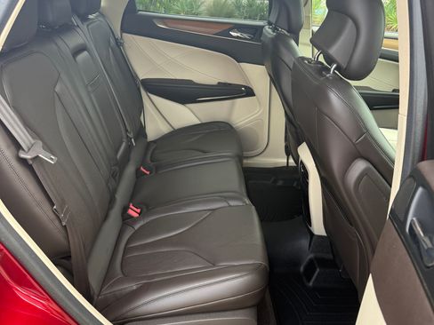 Used 2015 Lincoln MKC FWD image 18