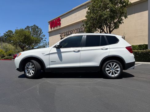 Used 2013 BMW X3 xDrive28i AWD/4WD image 3