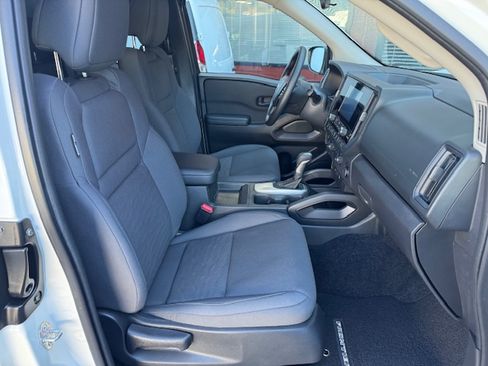 Used 2025 Nissan Frontier S image 20