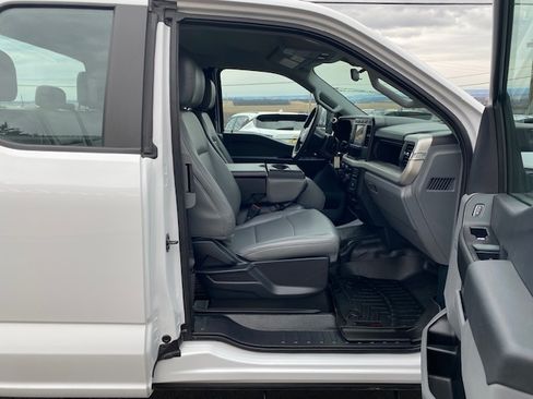Used 2023 Ford F250 XL image 19