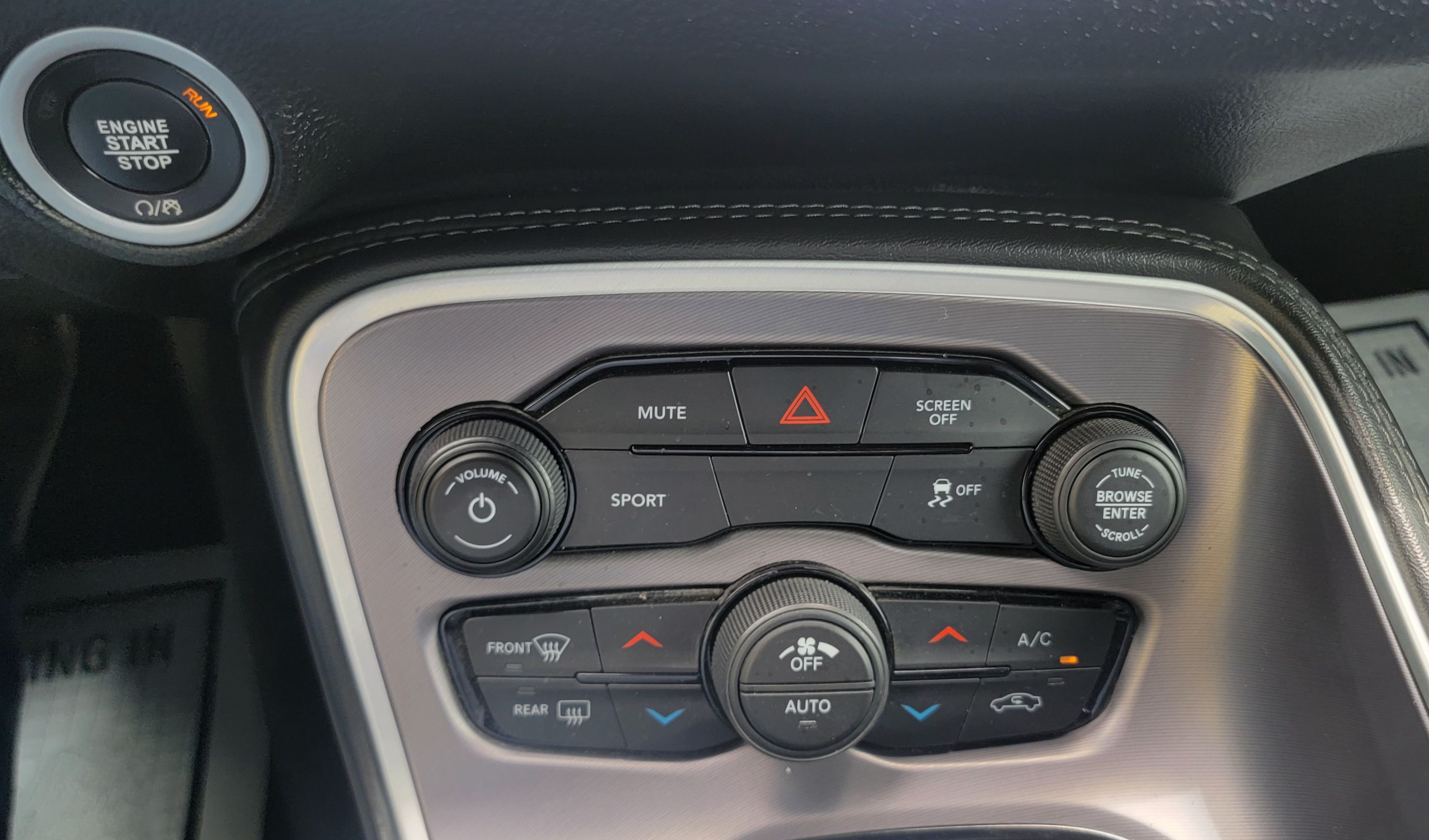 Used 2019 Dodge Challenger SXT RWD image 16