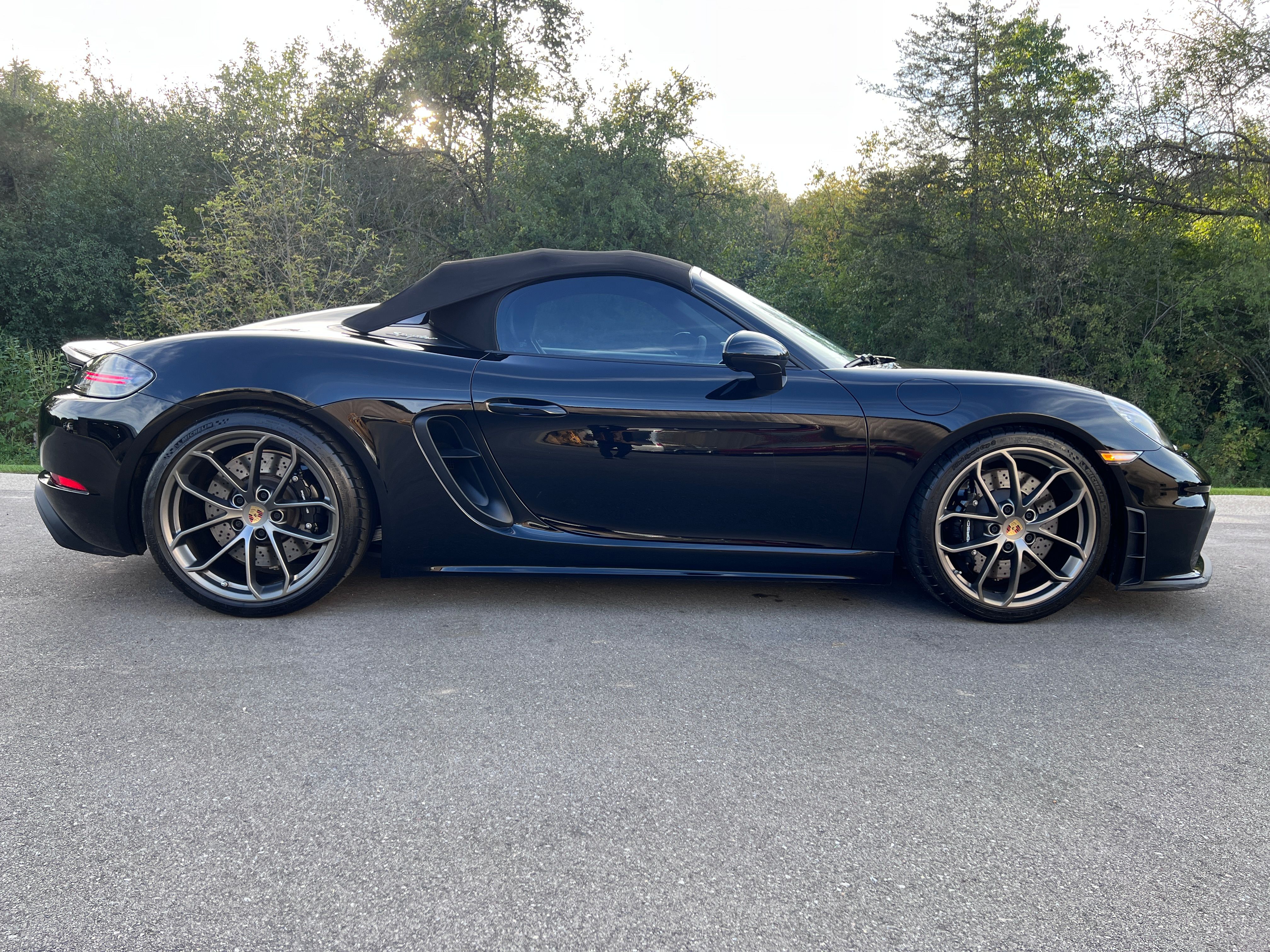 Used 2021 Porsche 718 Boxster Spyder RWD image 13
