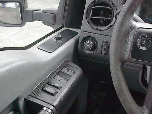 Used 2015 Ford F450 XL image 21