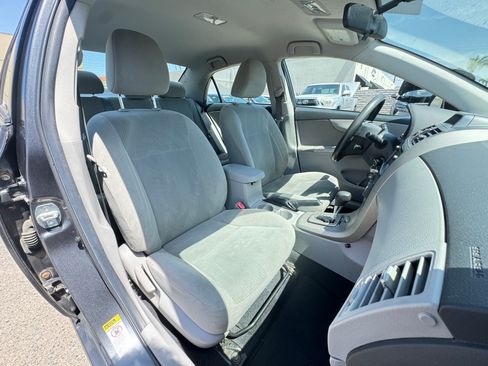 Used 2013 Toyota Corolla UNAVAIL FWD image 19