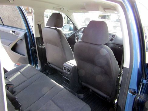 Used 2017 Volkswagen Tiguan 2.0T image 23