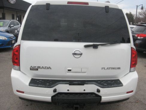 Used 2011 Nissan Armada Platinum image 5