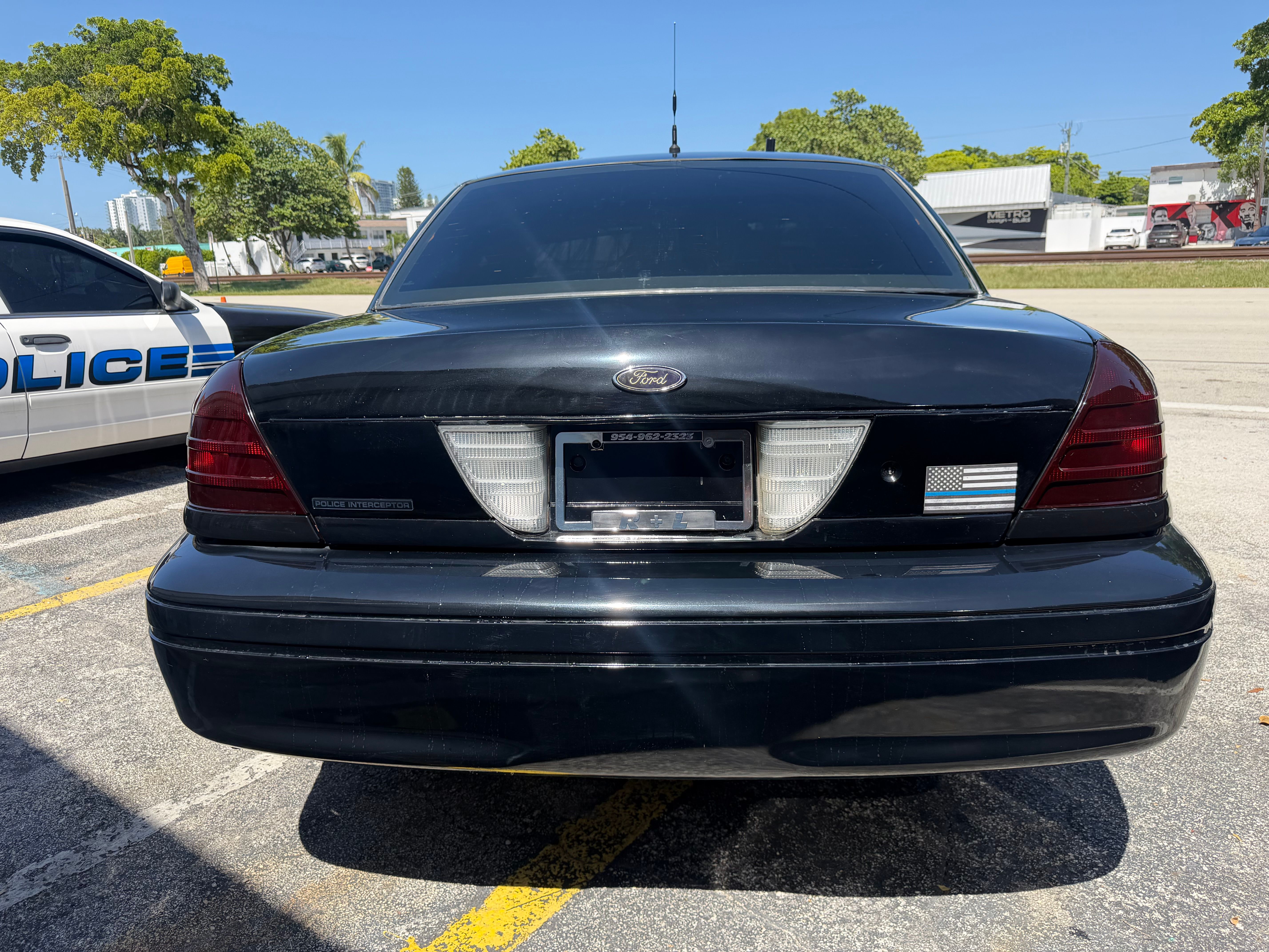 Used 2007 Ford Crown Victoria Police Interceptor RWD image 8