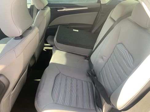 Used 2014 Ford Fusion S FWD image 6