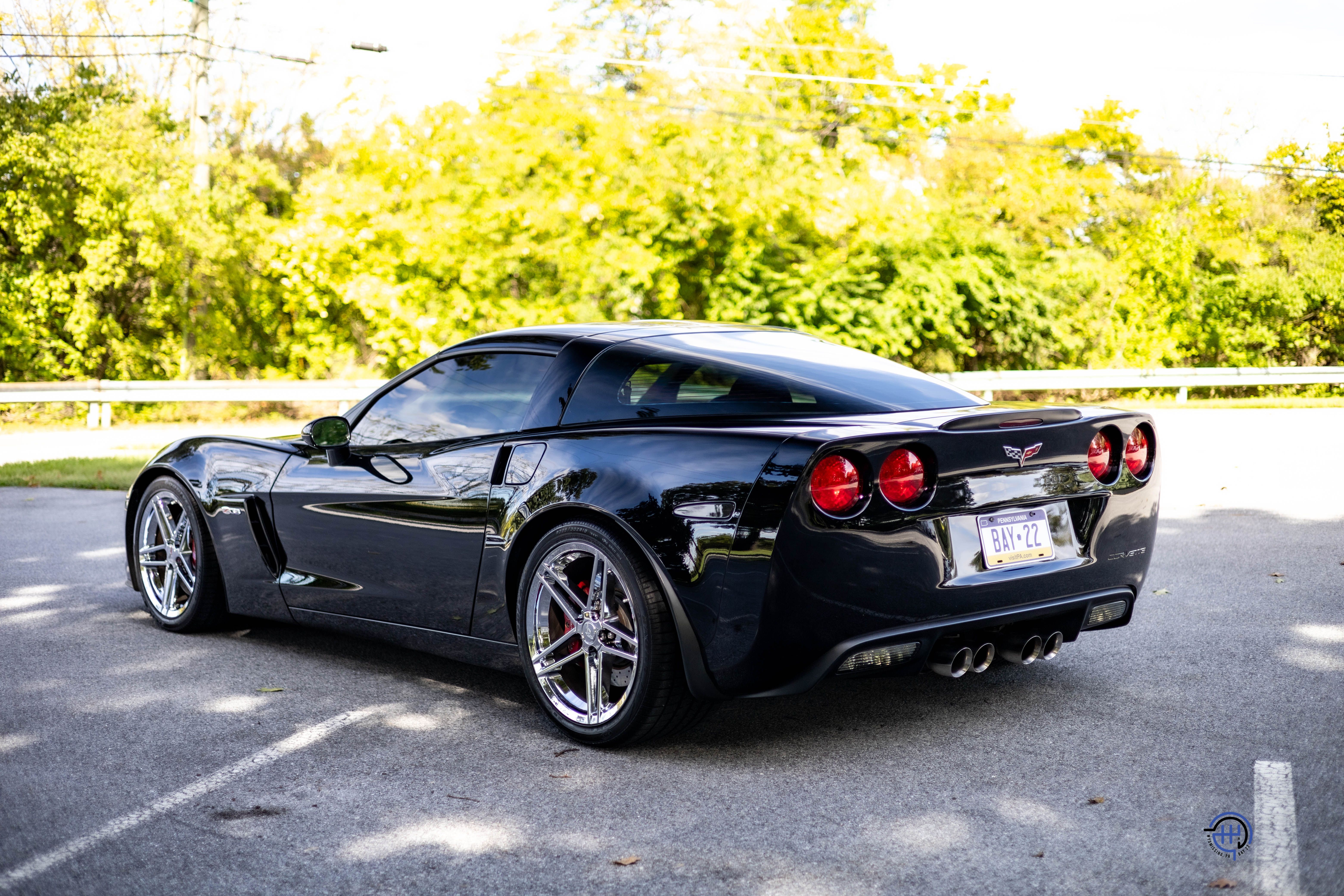 Used 2008 Chevrolet Corvette Z06 Coupe w/ 2LZ RWD image 16