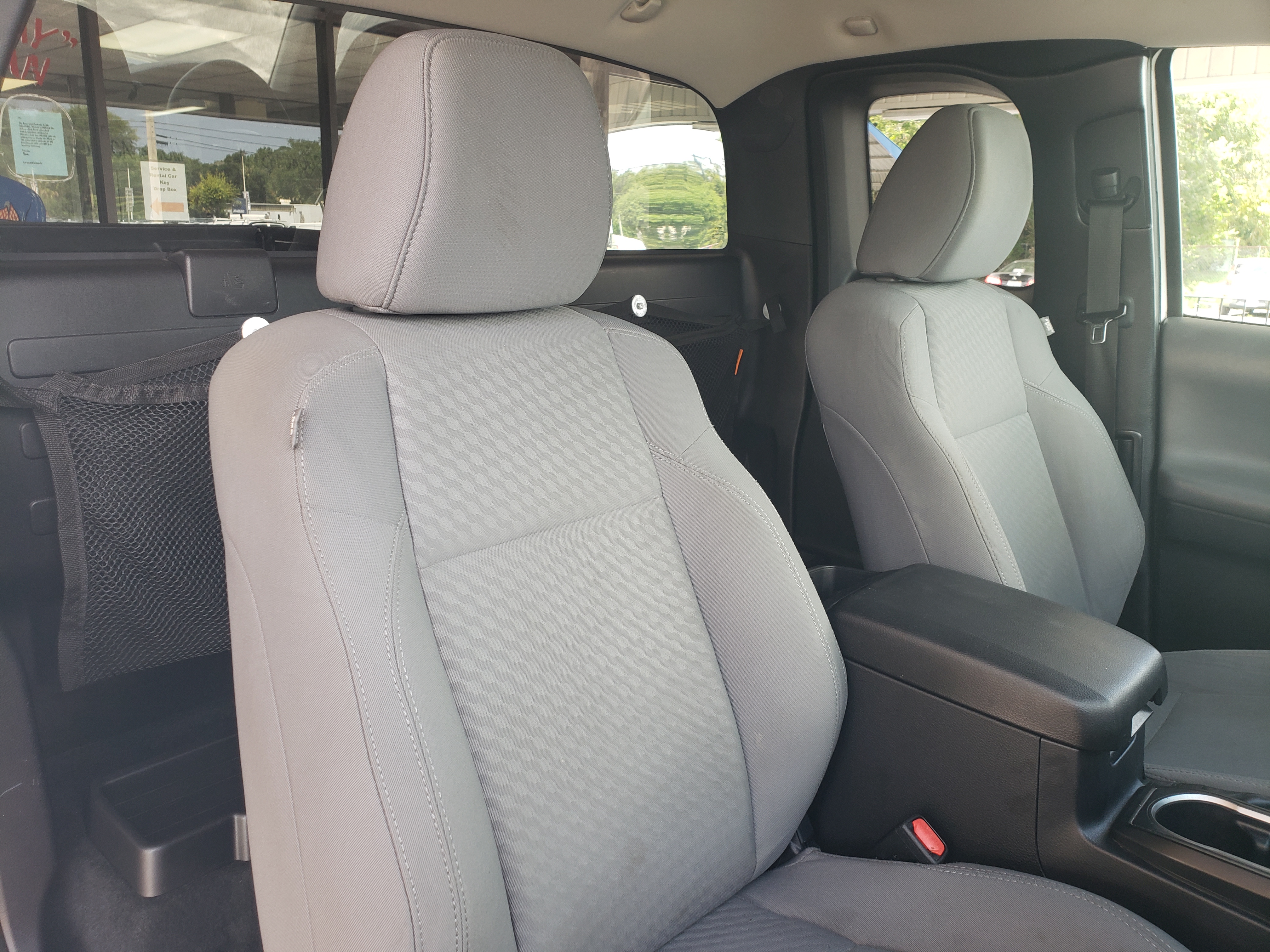 Used 2020 Toyota Tacoma 2WD Access Cab image 13