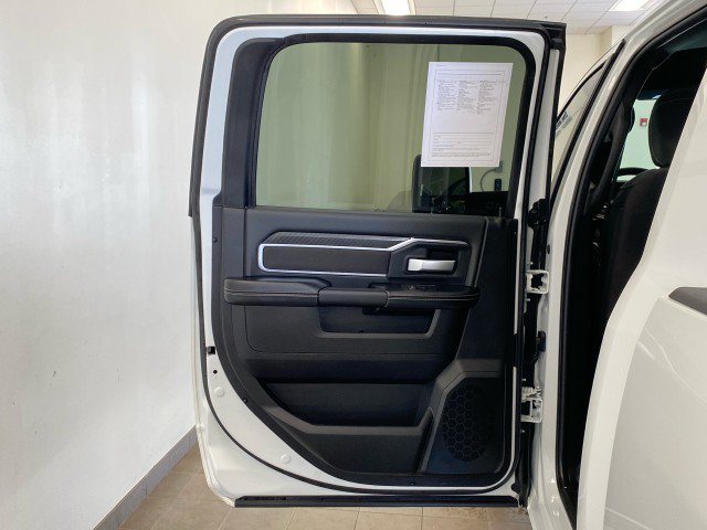 Used 2026 RAM 3500 Big Horn AWD/4WD image 9